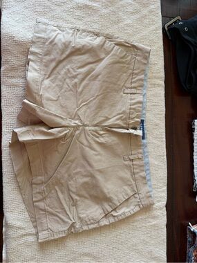 Old Navy Beige Women’s Shorts